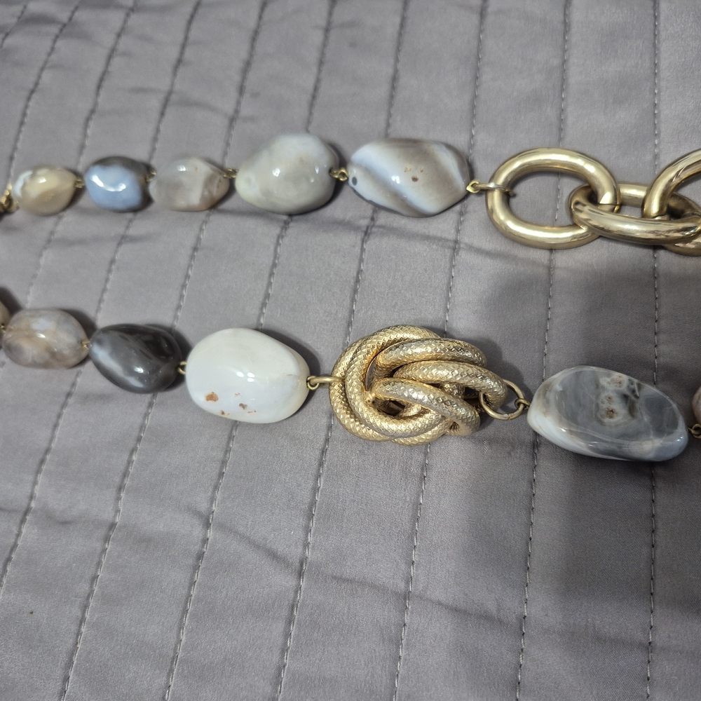 Elegant Gold and Gray Stone Necklace